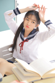 漂亮诱人的女邻居